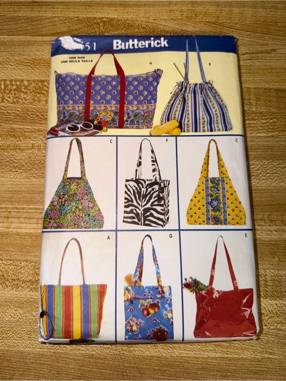 1998 Butterrick Women's Tote Bag Pattern - sewing crafts hobby